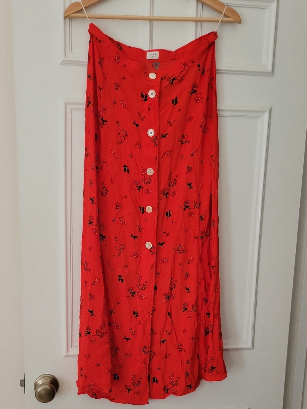Aritzia Wilfred Red Floral Button-Front Maxi Skirt